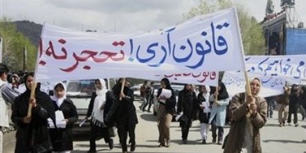 ما قانون می خواهیم اما دمکراتیک