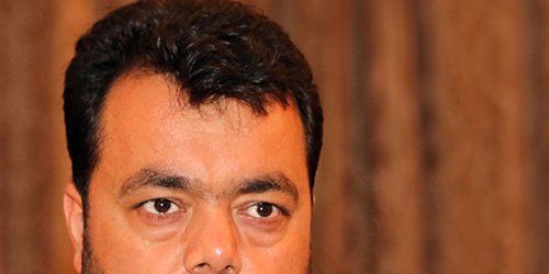 دیگر نمی‌نویسم در غمت شریک ام؛ بلکه می‌گویم به‌خاطر حقت می‌رزمم